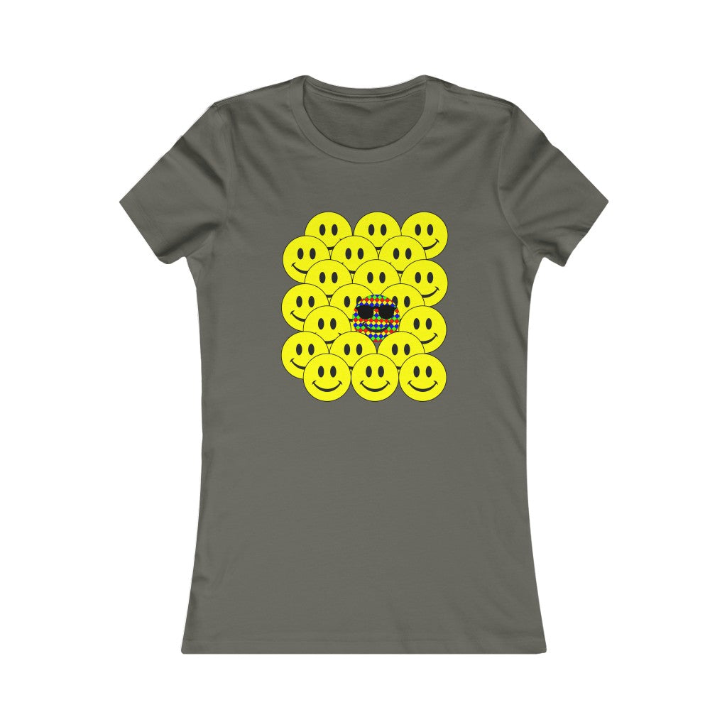 Women's Favorite Tee "Think different "