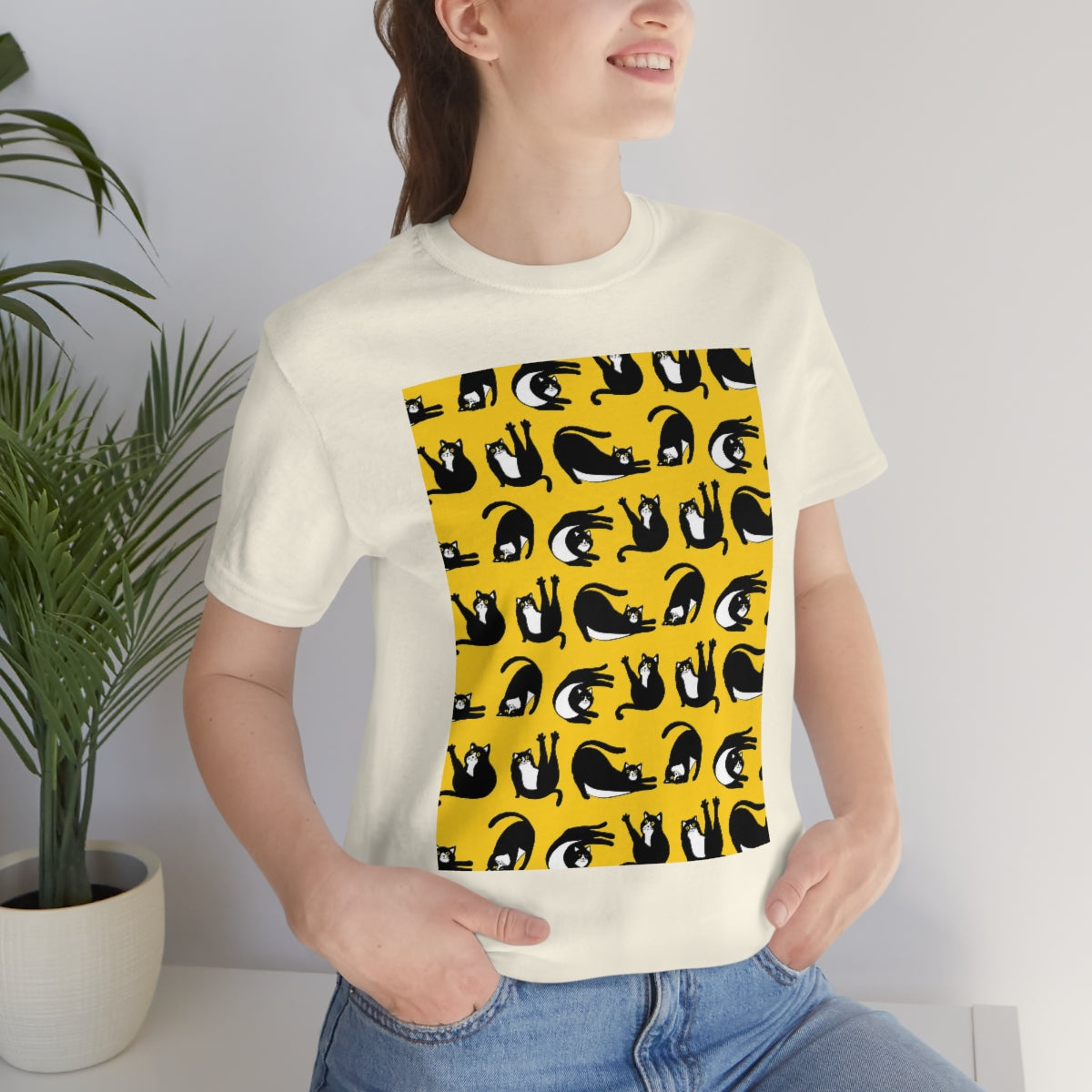 Unisex Jersey Short Sleeve Tee "Cats on yellow"