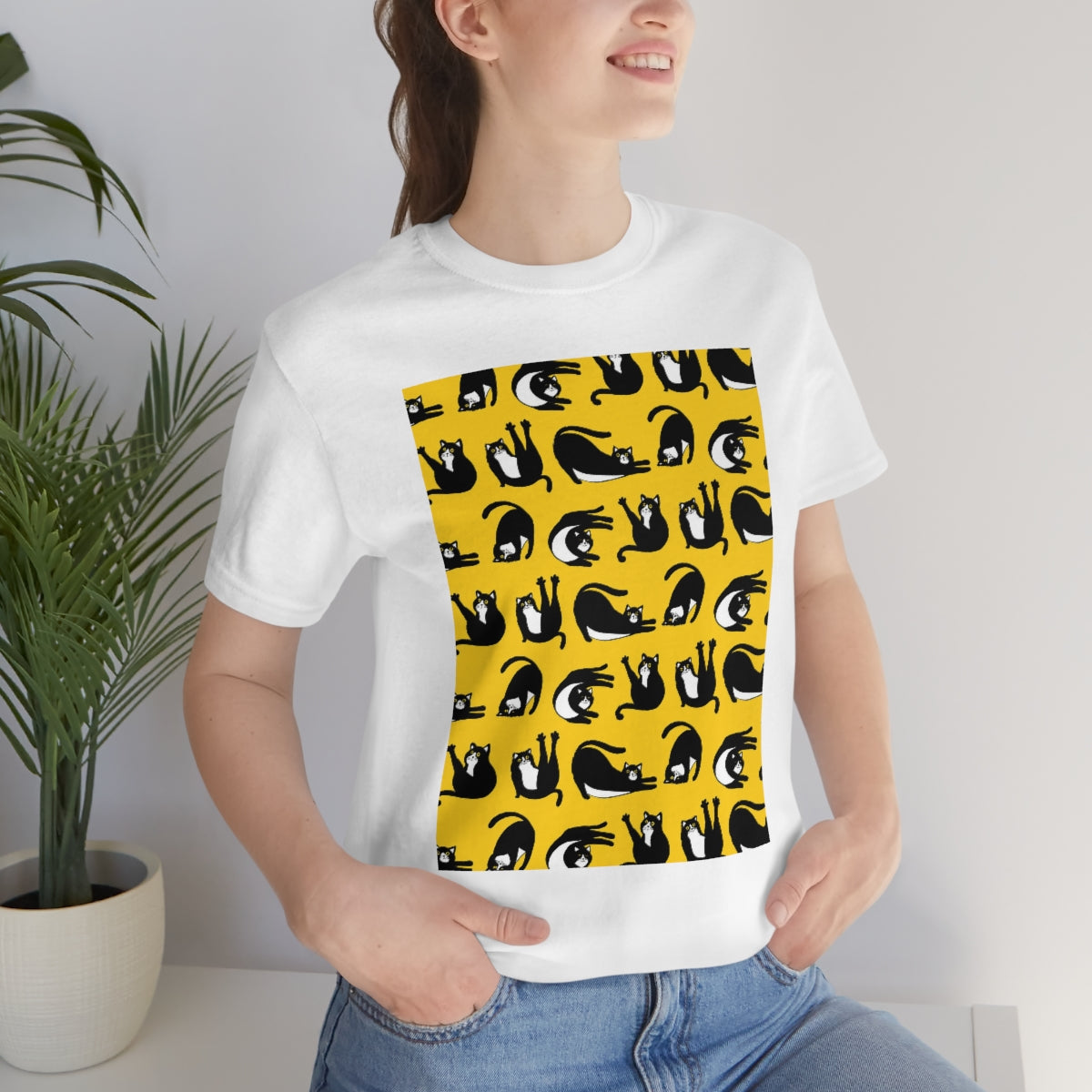 Unisex Jersey Short Sleeve Tee "Cats on yellow"
